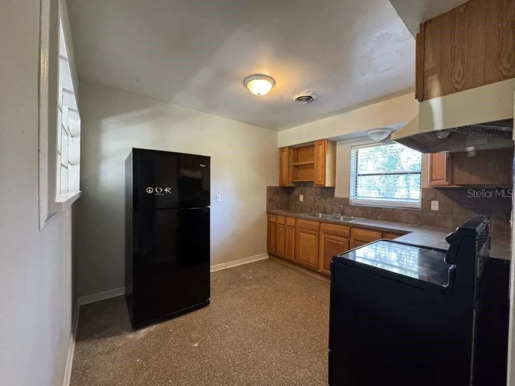 5717 FERNHILL, Orlando, FL 32808 3