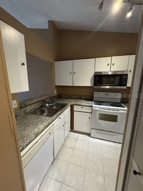 13 SILVER PARK 5
