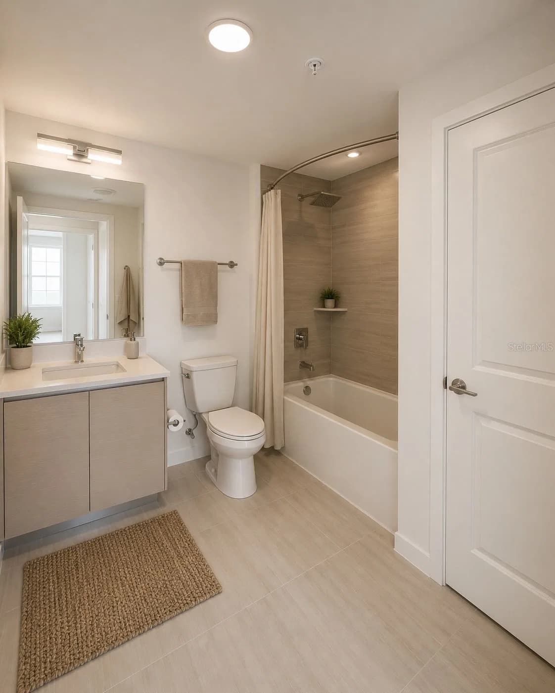 5579 MILLENIA PARK Boulevard #309 4