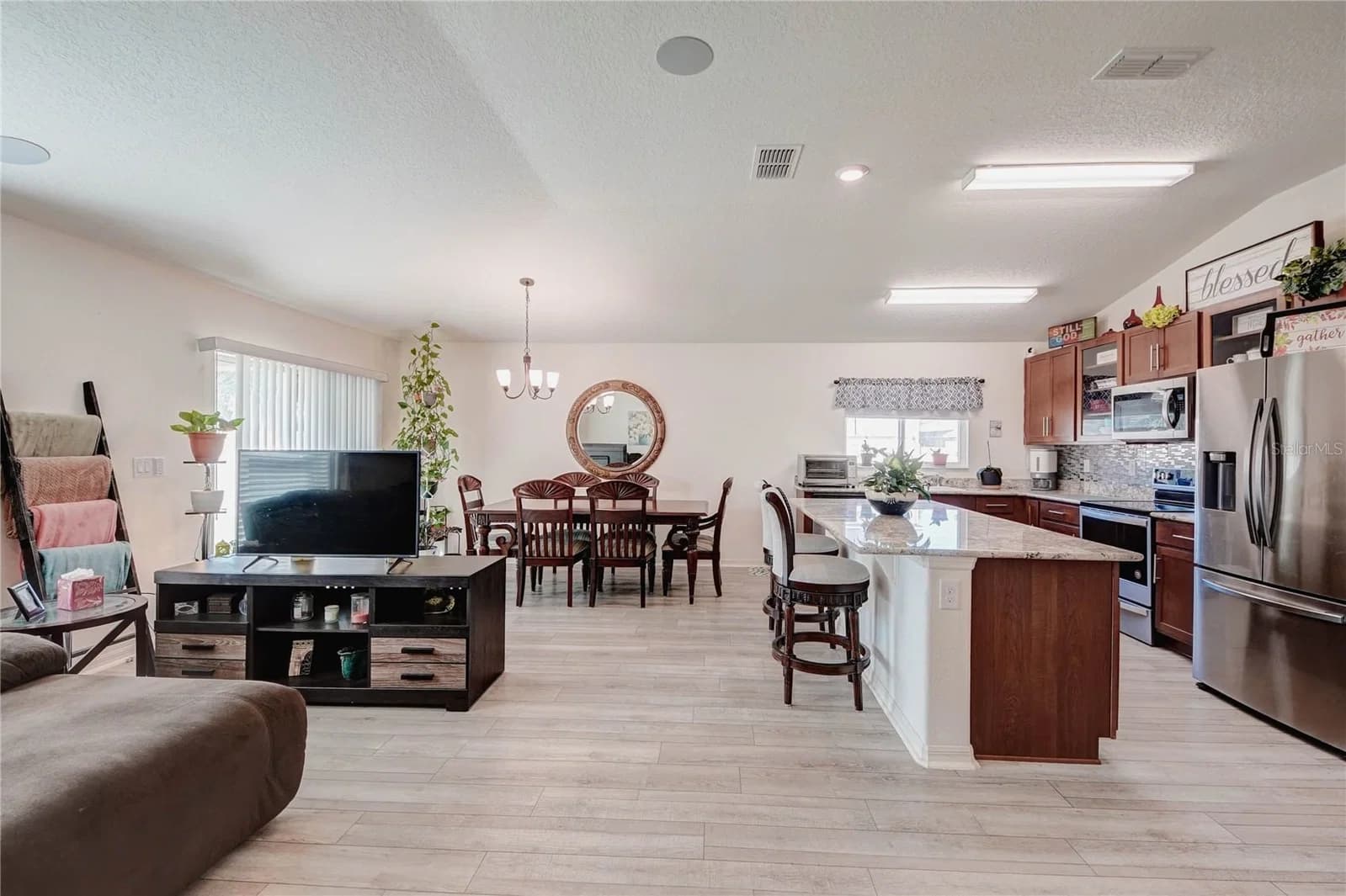 3200 CASA DEL REY 5