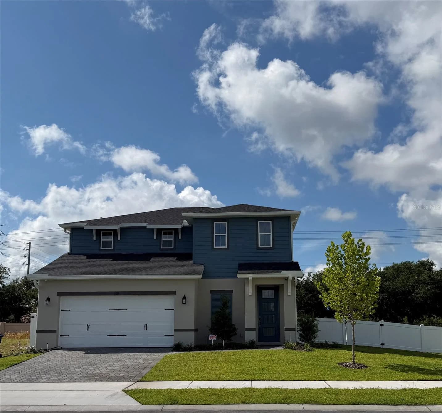 292 ELENA LAVIN, Orlando, FL 32807 3