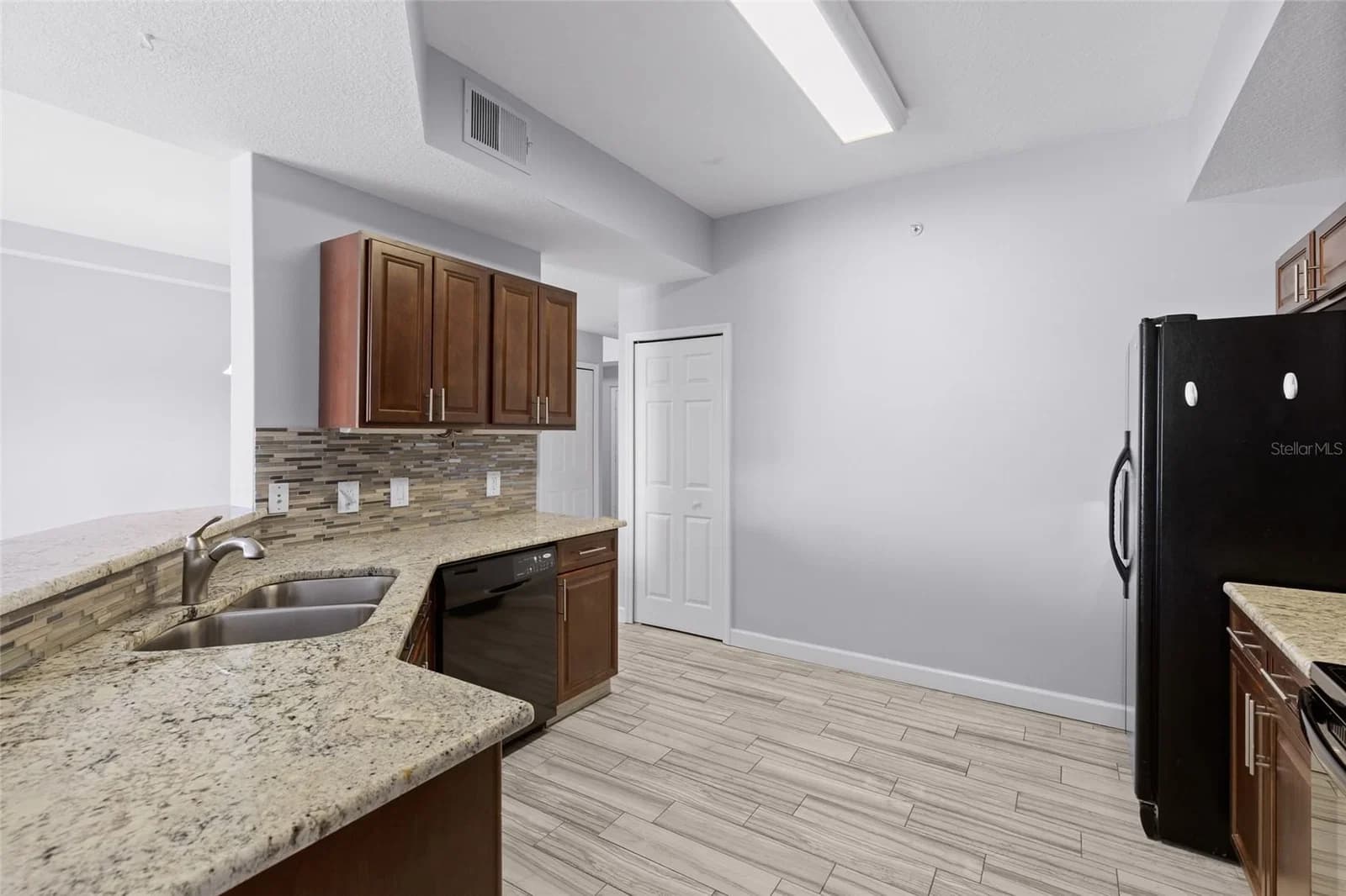 6336 BUFORD, Orlando, FL 32835 2