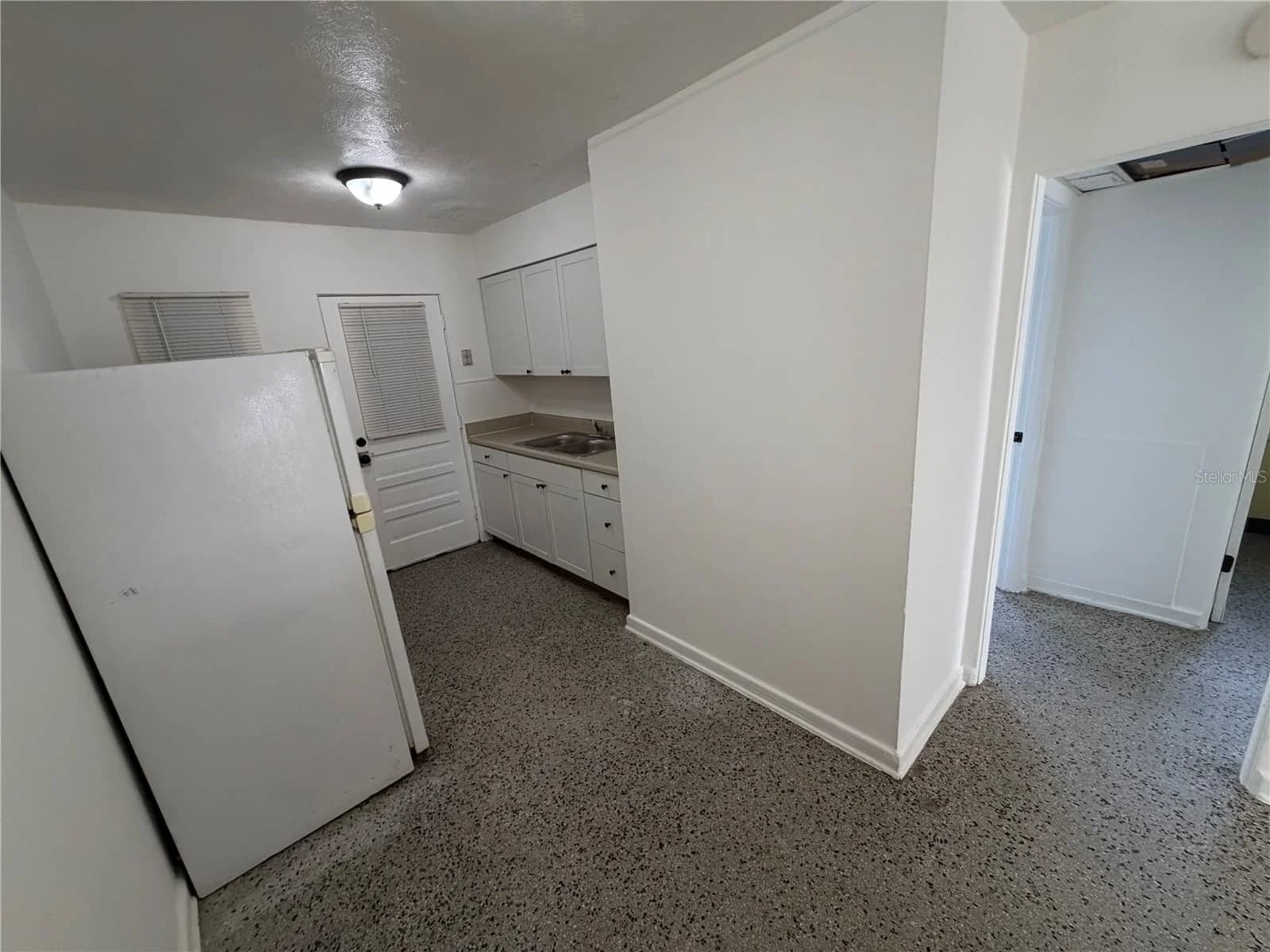 2109 MILLS 5