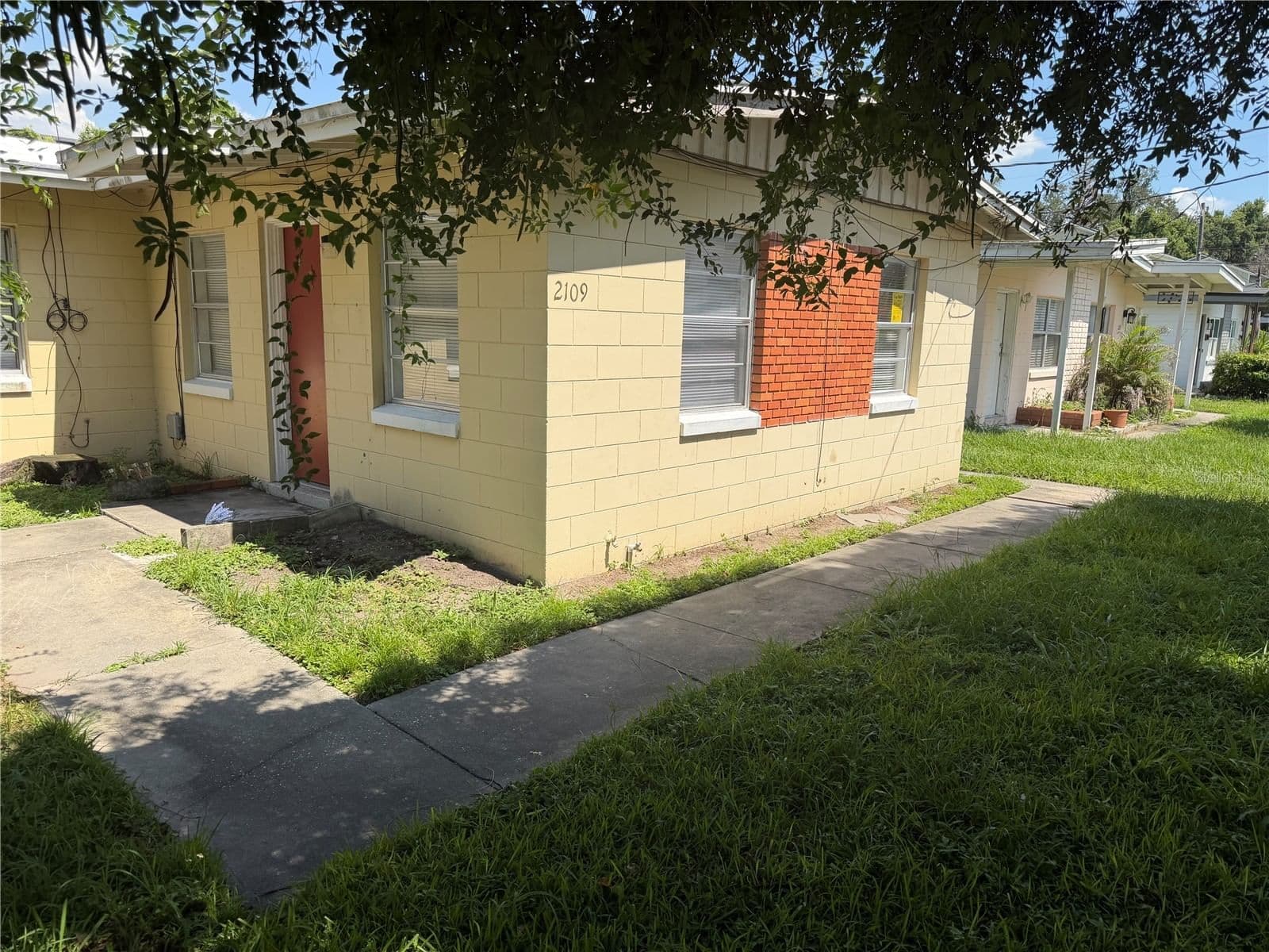 2109 MILLS, Orlando, FL 32806
