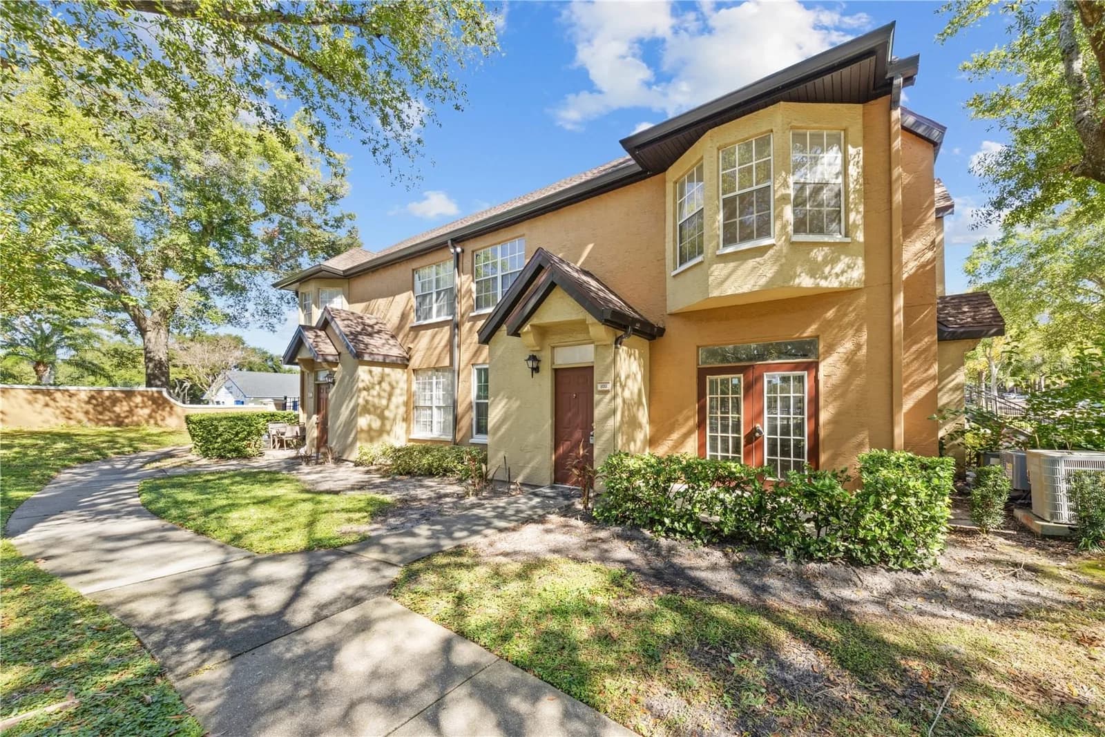6340 RALEIGH, Orlando, FL 32835 2