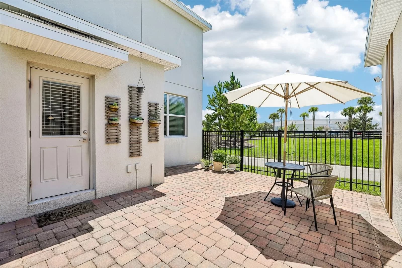 11886 FICTION, Orlando, FL 32832 3