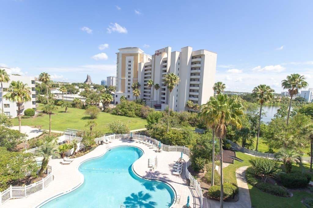 6165 CARRIER, Orlando, FL 32819 2