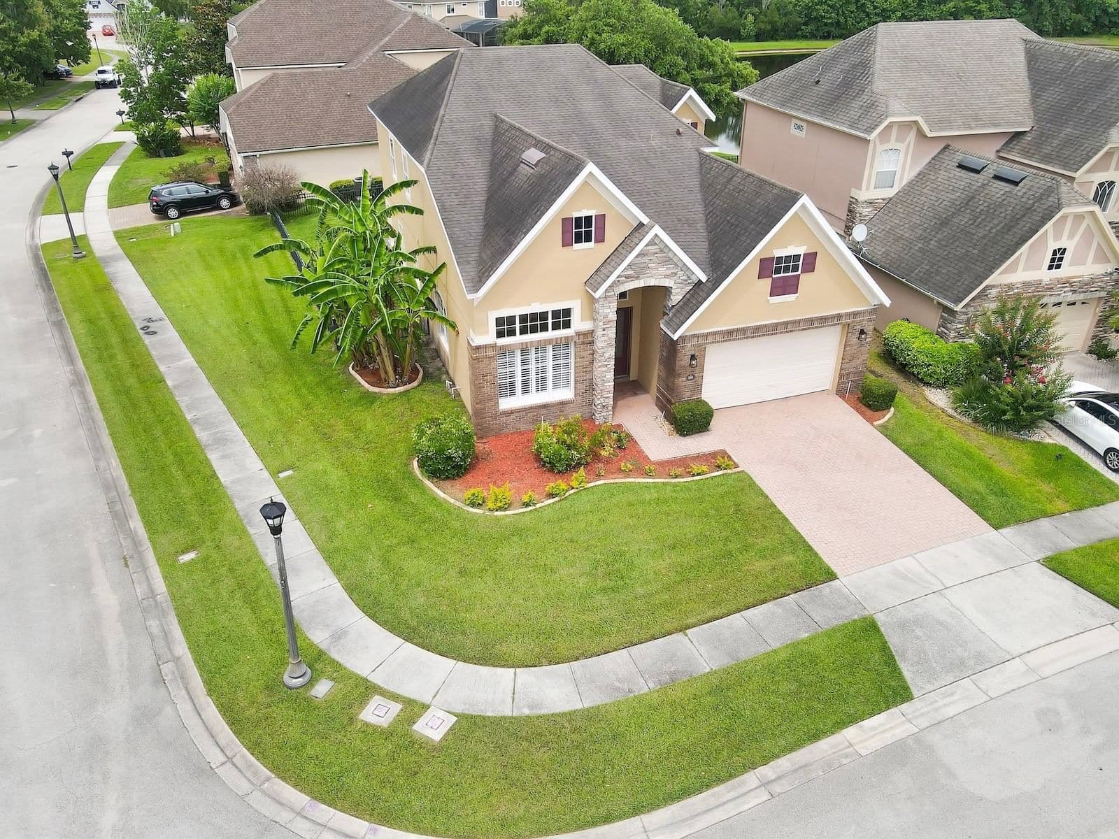 930 SPRING OAK, Orlando, FL 32828 3