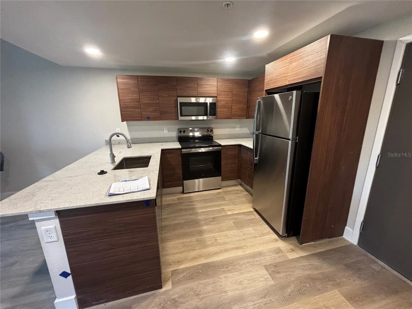 4424 TEXAS, Orlando, FL 32839 2