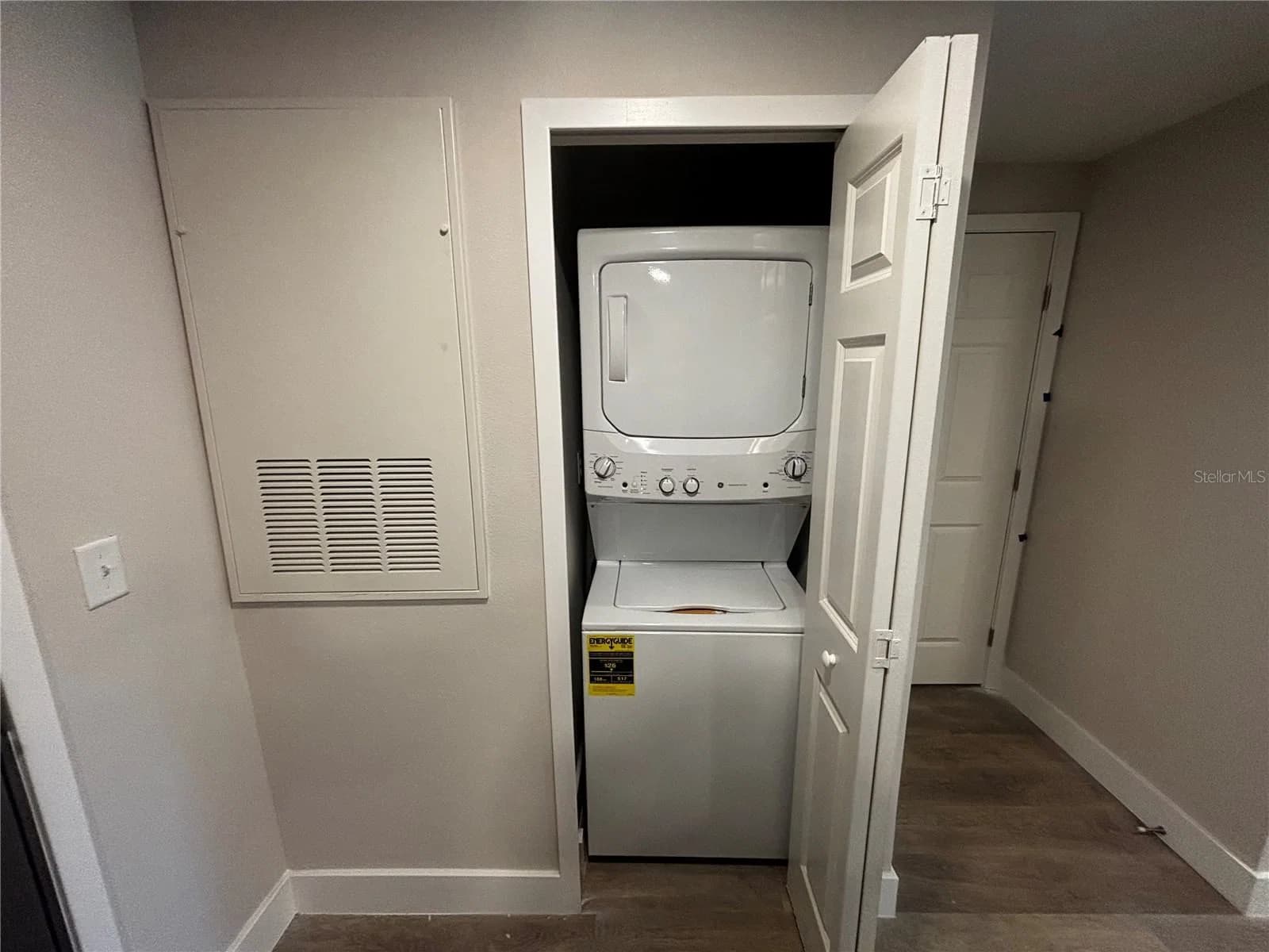 4424 TEXAS, Orlando, FL 32839 3