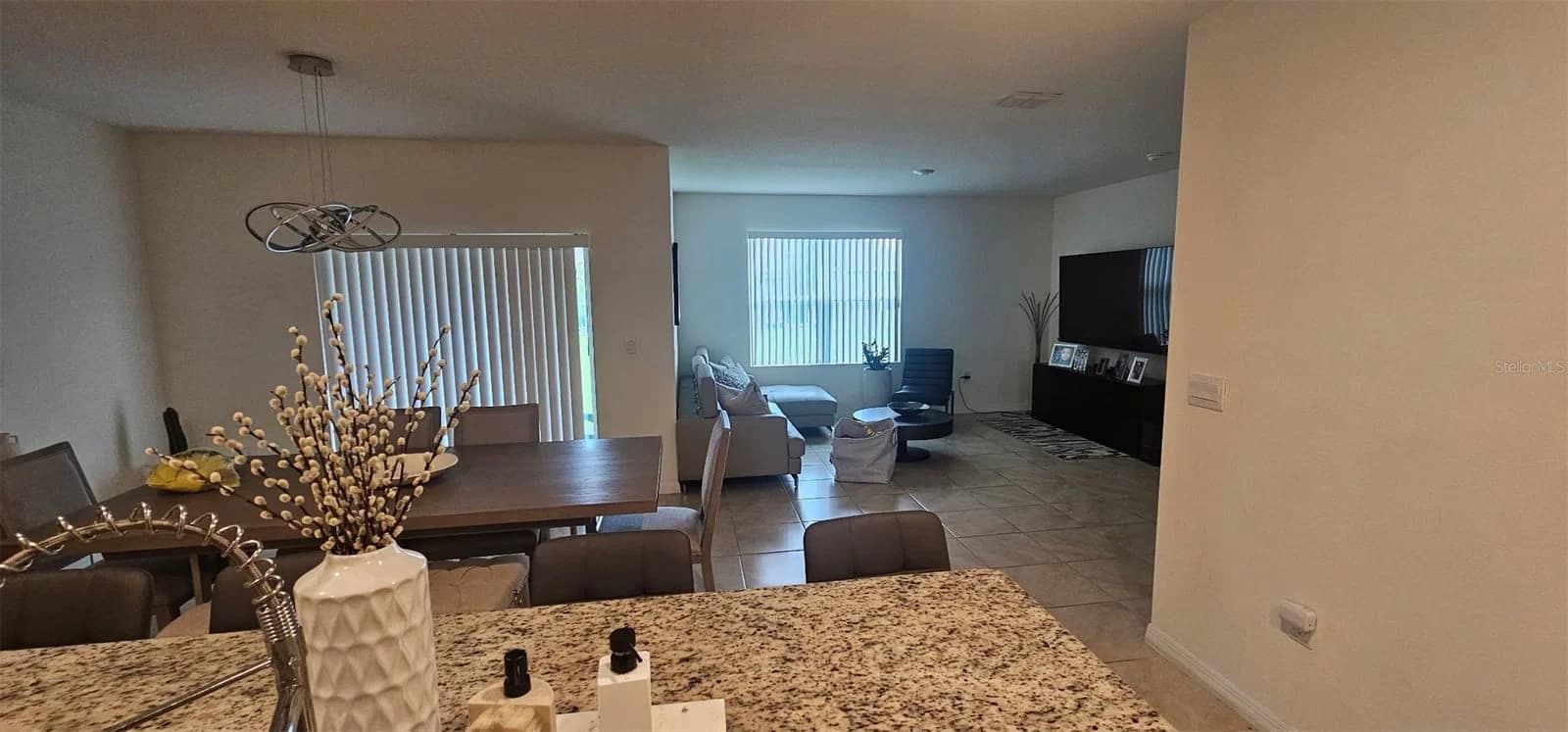 1575 BARBERRY 5