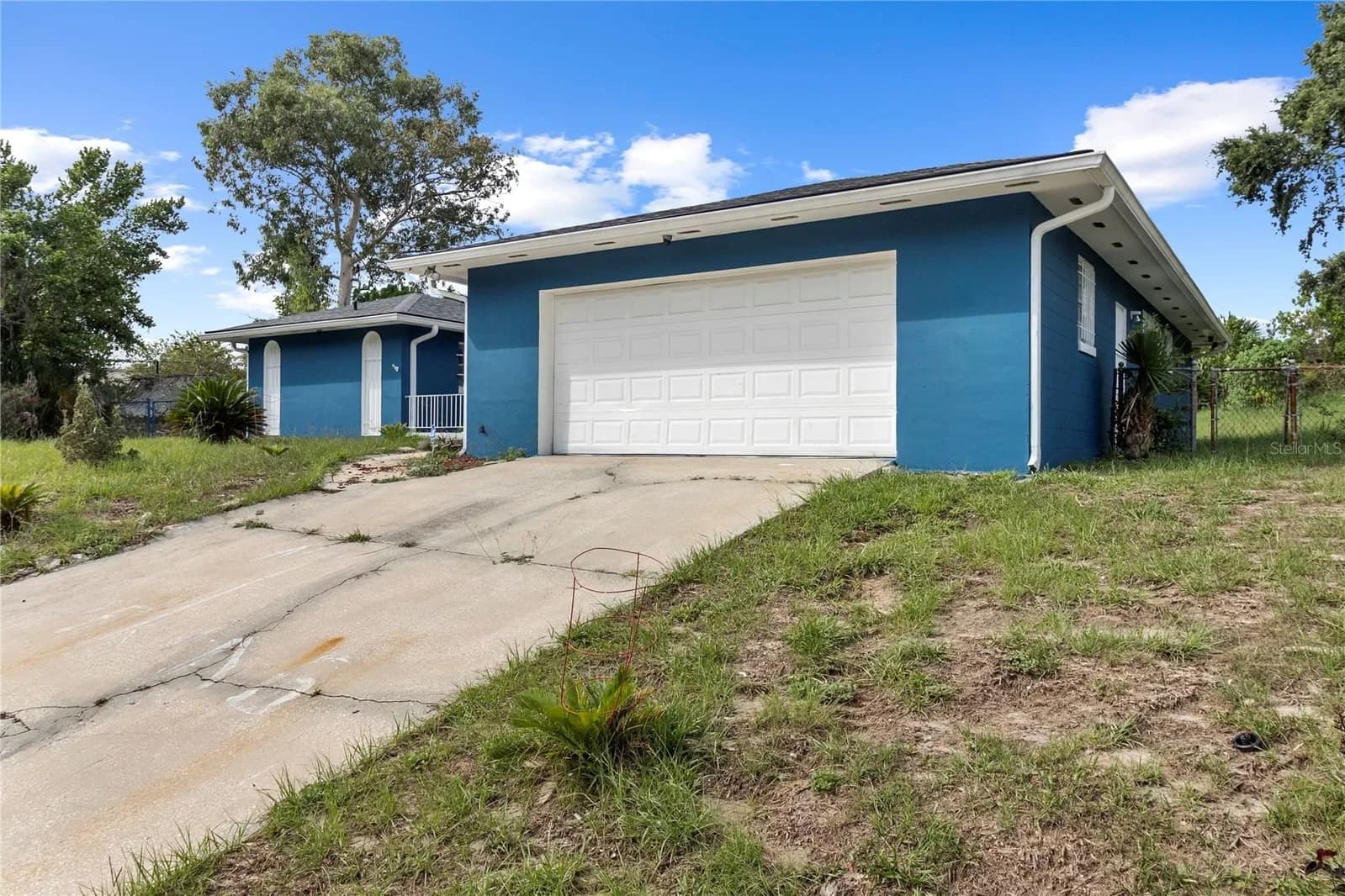 1700 NEEDLEWOOD 4