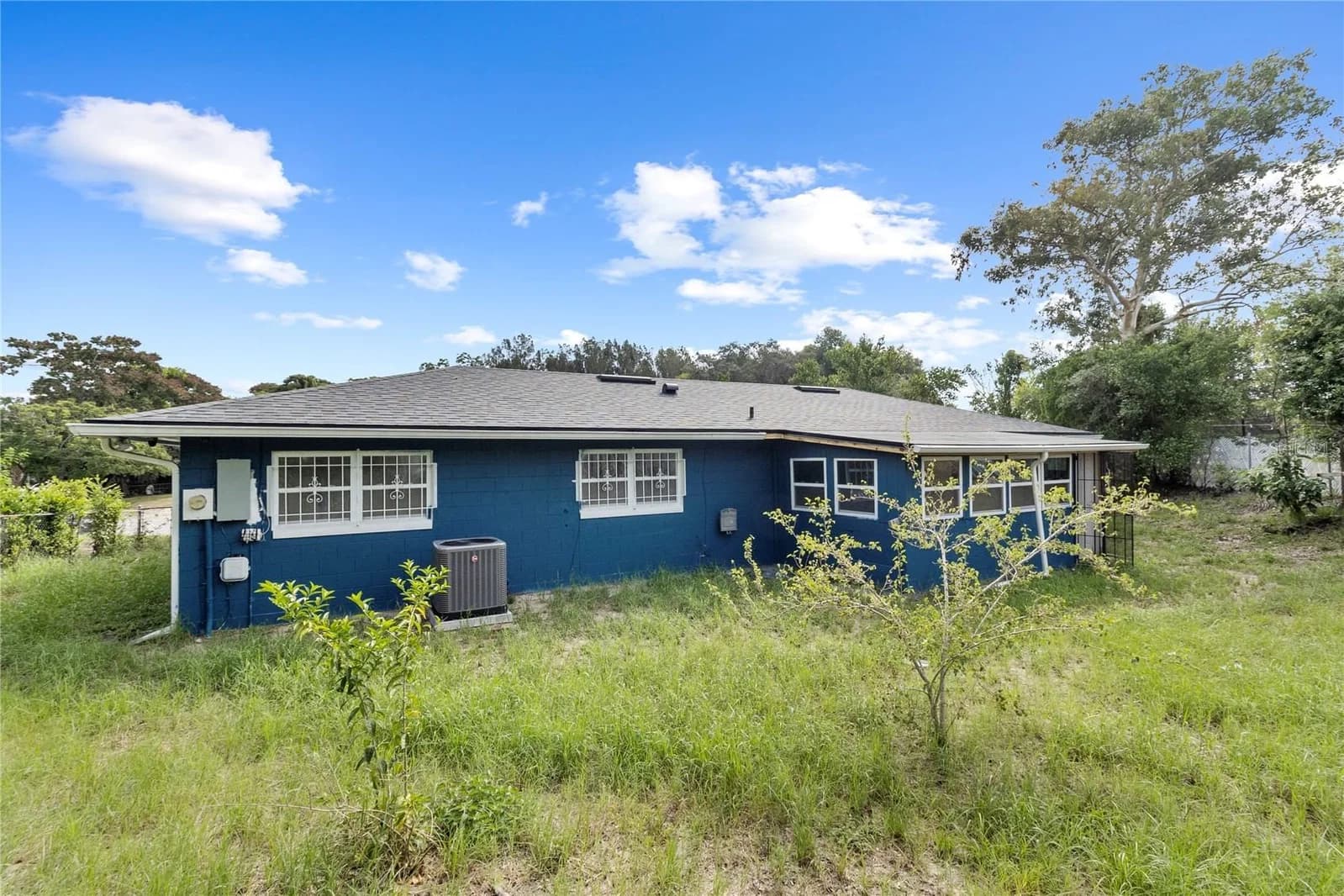 1700 NEEDLEWOOD 5