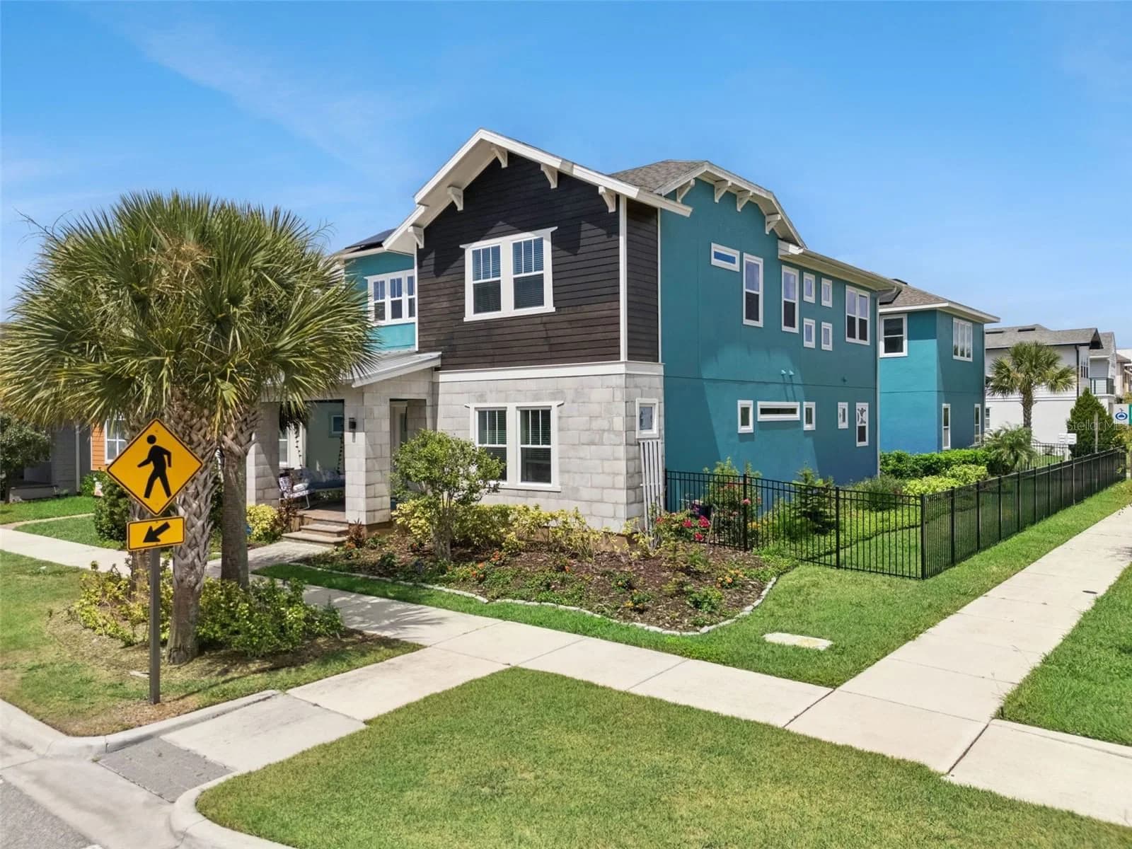 8033 NEMOURS, Orlando, FL 32827 2