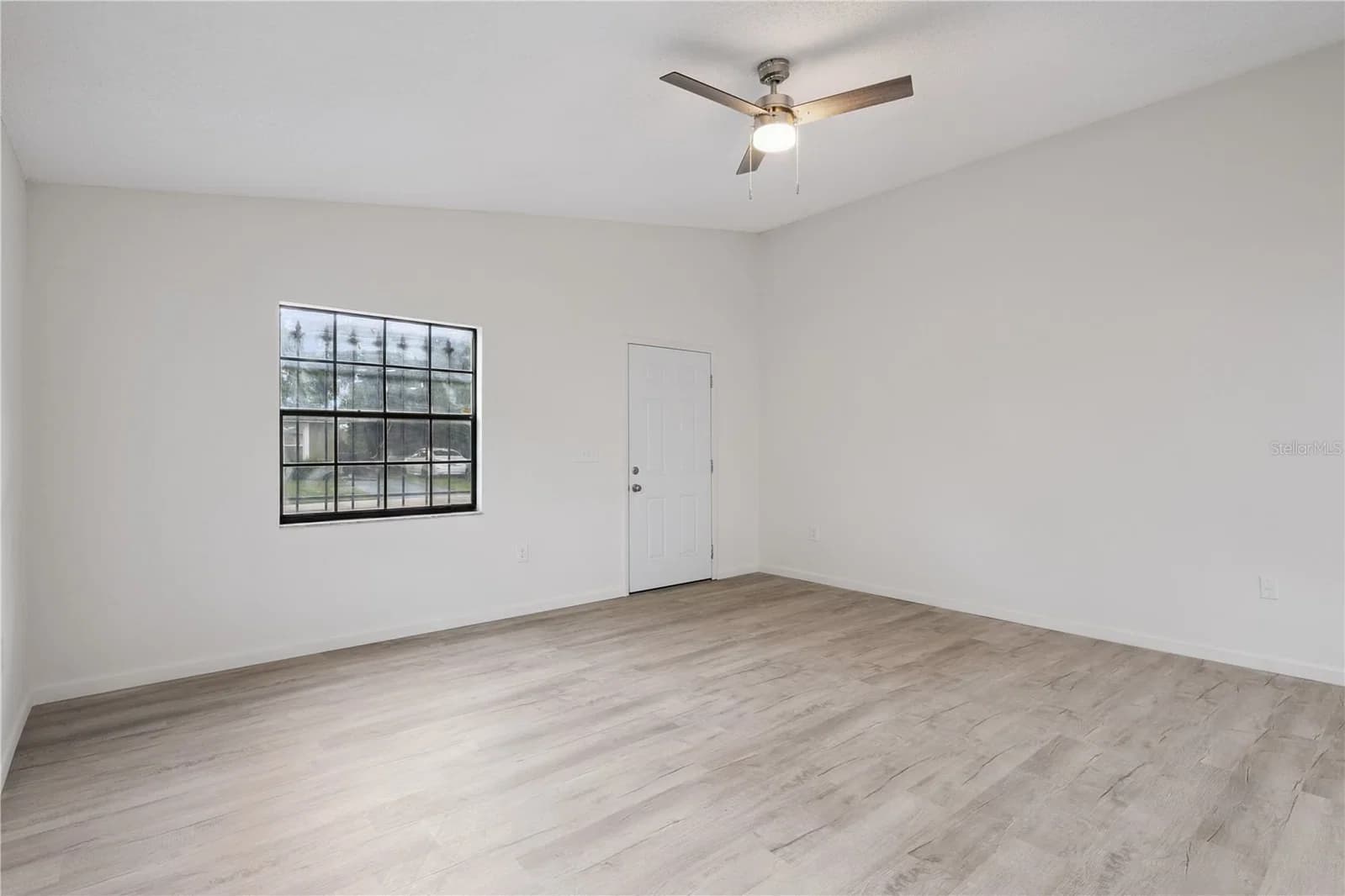 716 GROVE 5