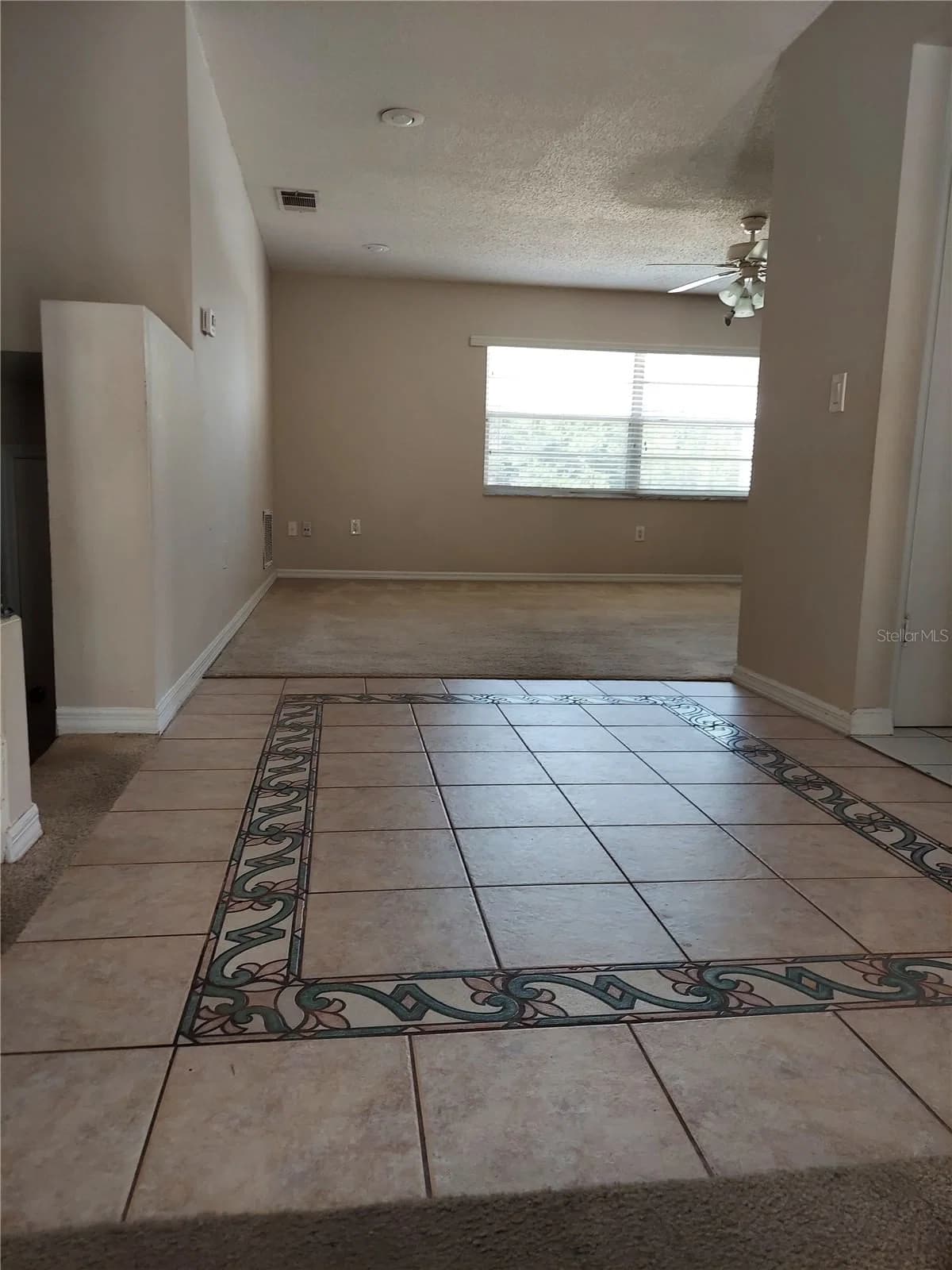 8139 LAUREL TREE 4
