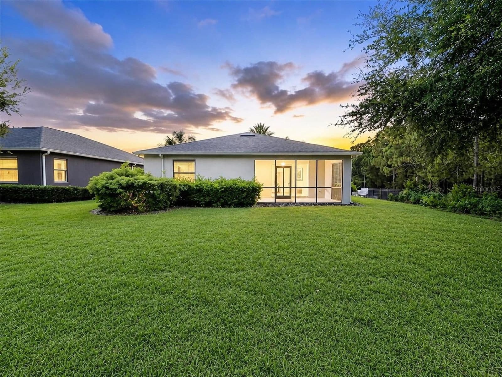 2220 BARRINGTON 2
