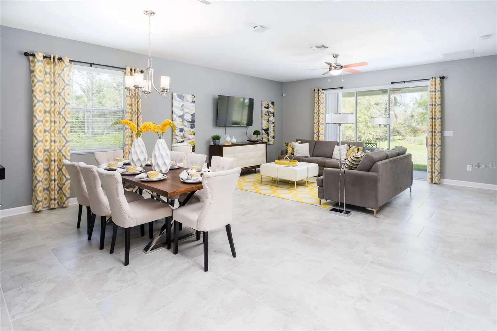 2220 BARRINGTON 4
