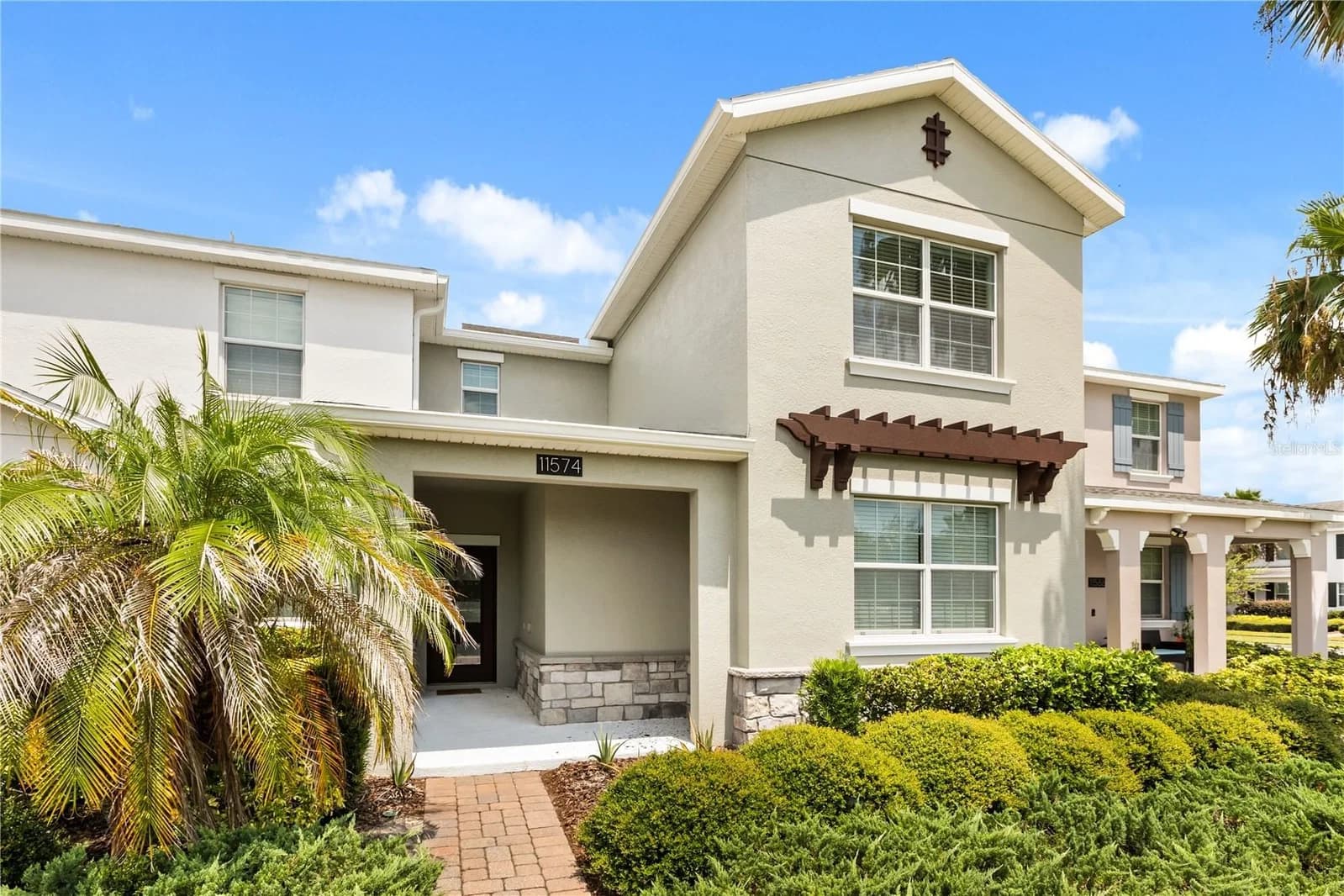 11574 COMIC, Orlando, FL 32832
