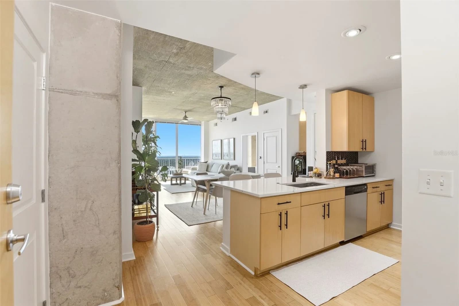 155 COURT 5