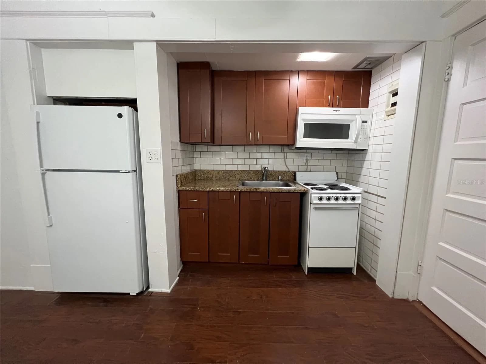 510 E JACKSON ST, Orlando, FL 32801 3