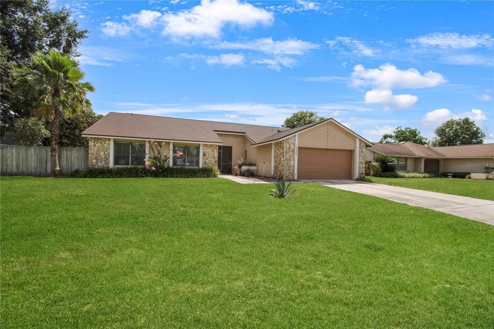 8628 GRANADA, Orlando, FL 32836 2