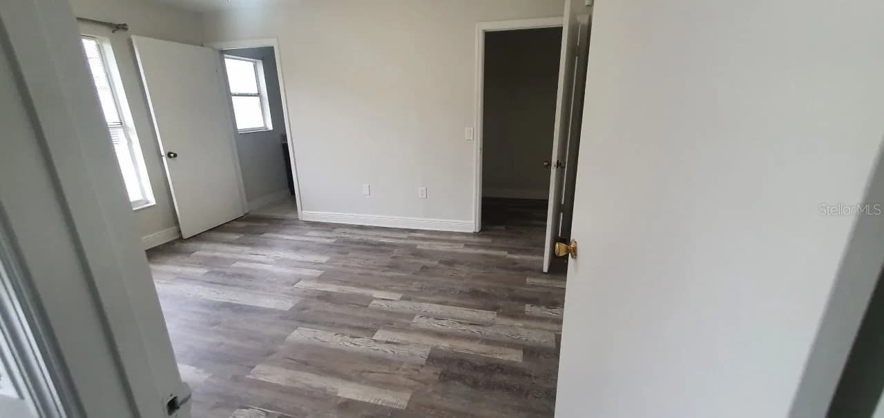 1215 BAREFOOT BAY 5