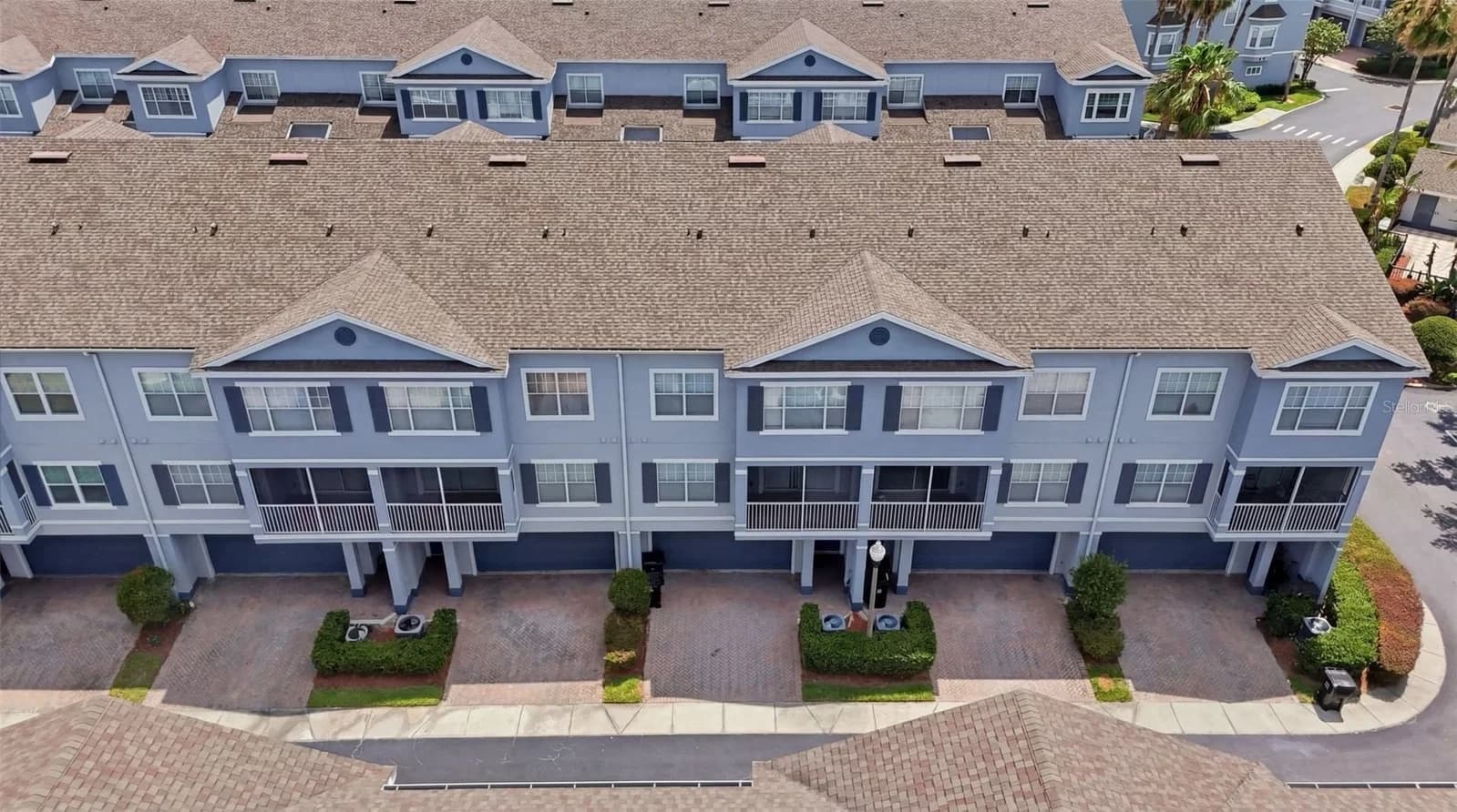 2532 GRAND CENTRAL 4