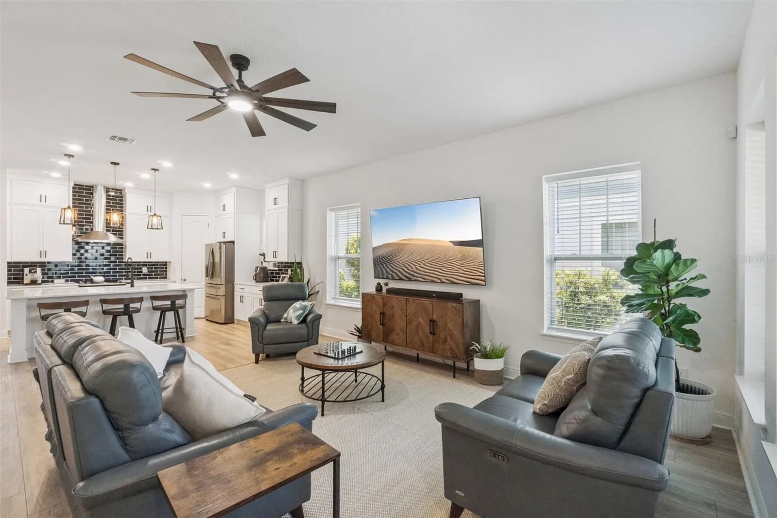 6839 BRIDGMAN 4