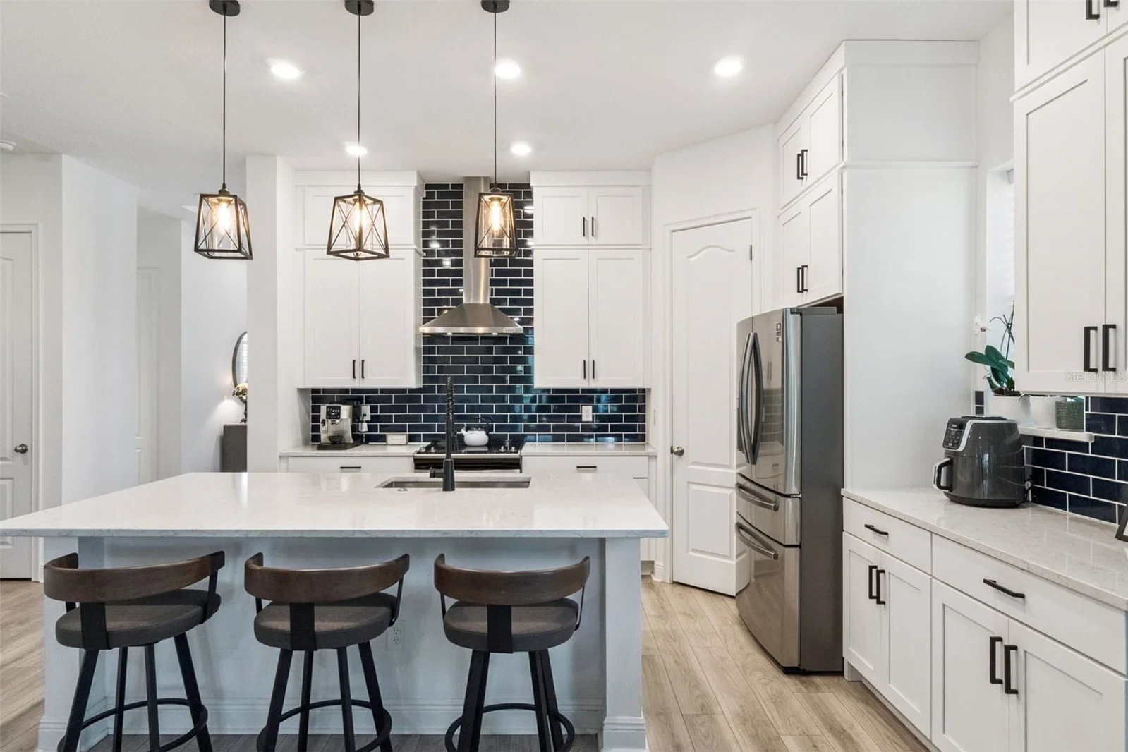 6839 BRIDGMAN 5