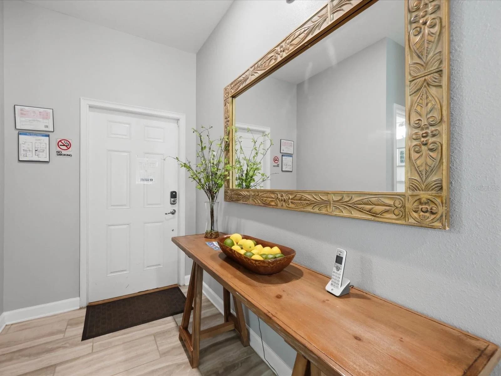 1562 MOON VALLEY 4