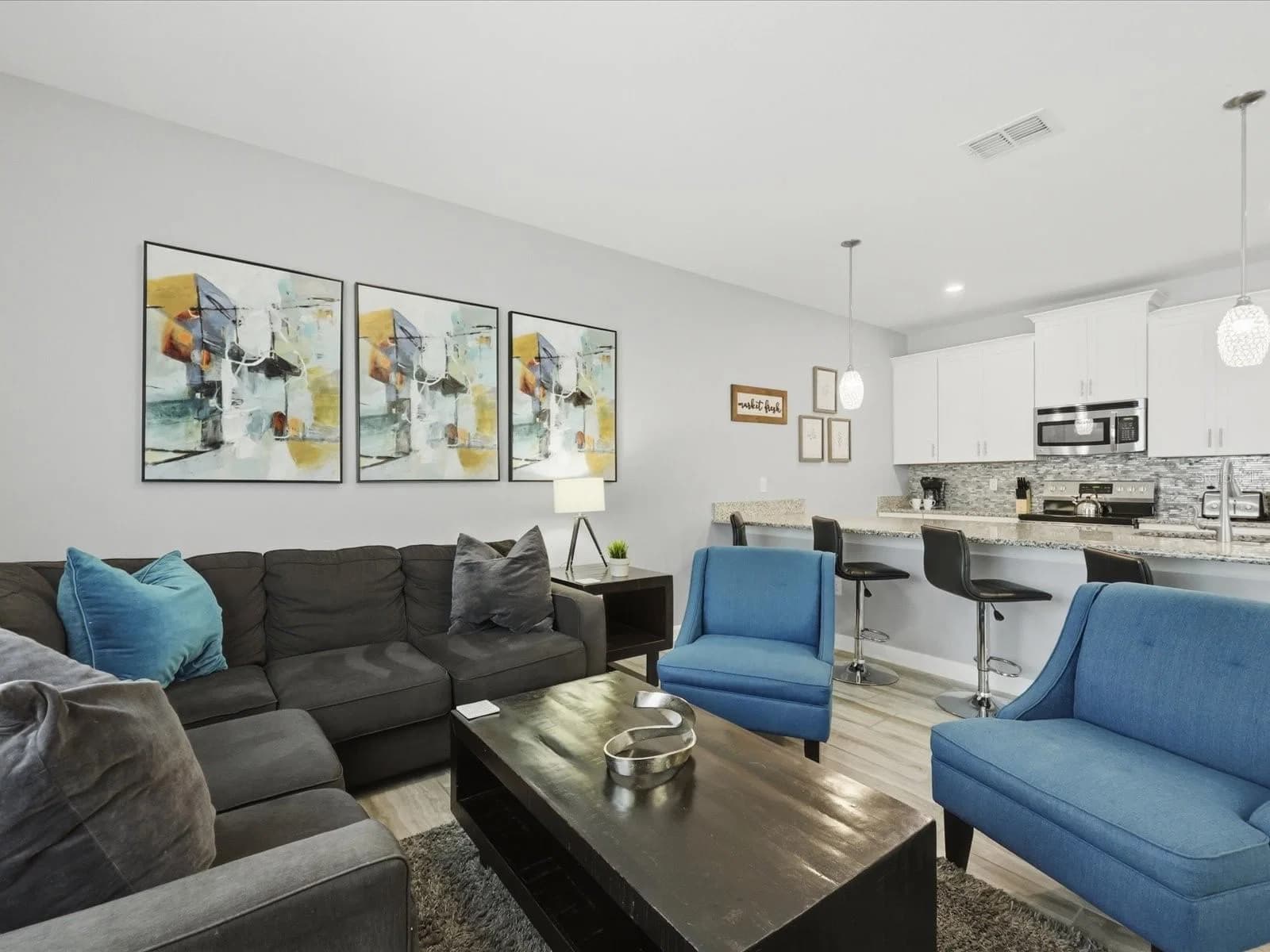 1562 MOON VALLEY 5