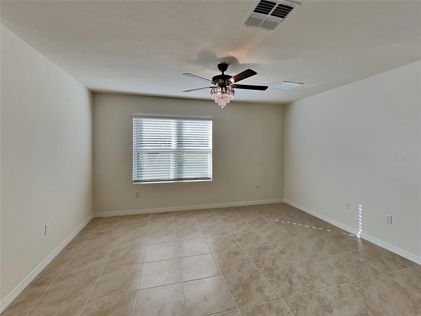 1004 BROOKLET 3