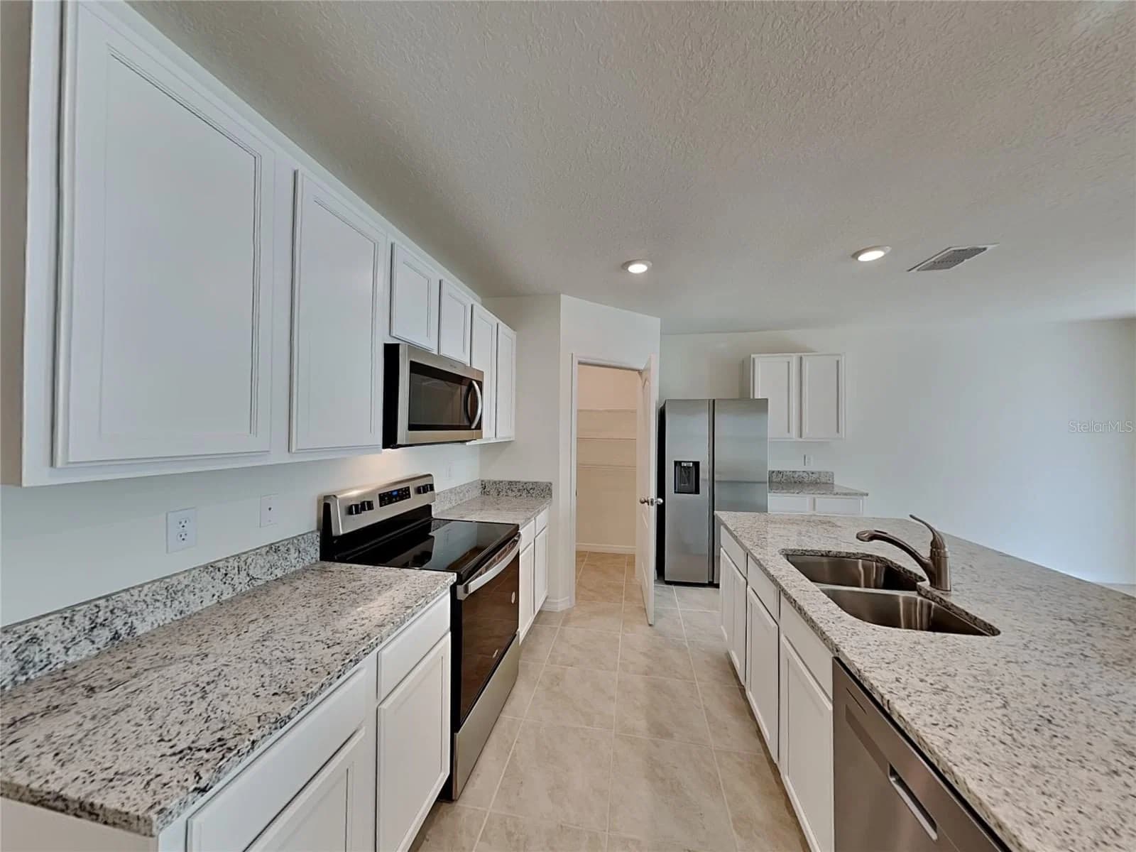 1004 BROOKLET 4