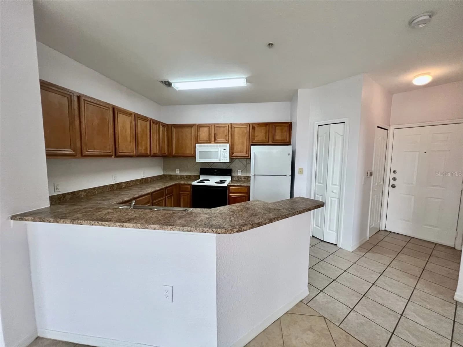 6153 METROWEST 5