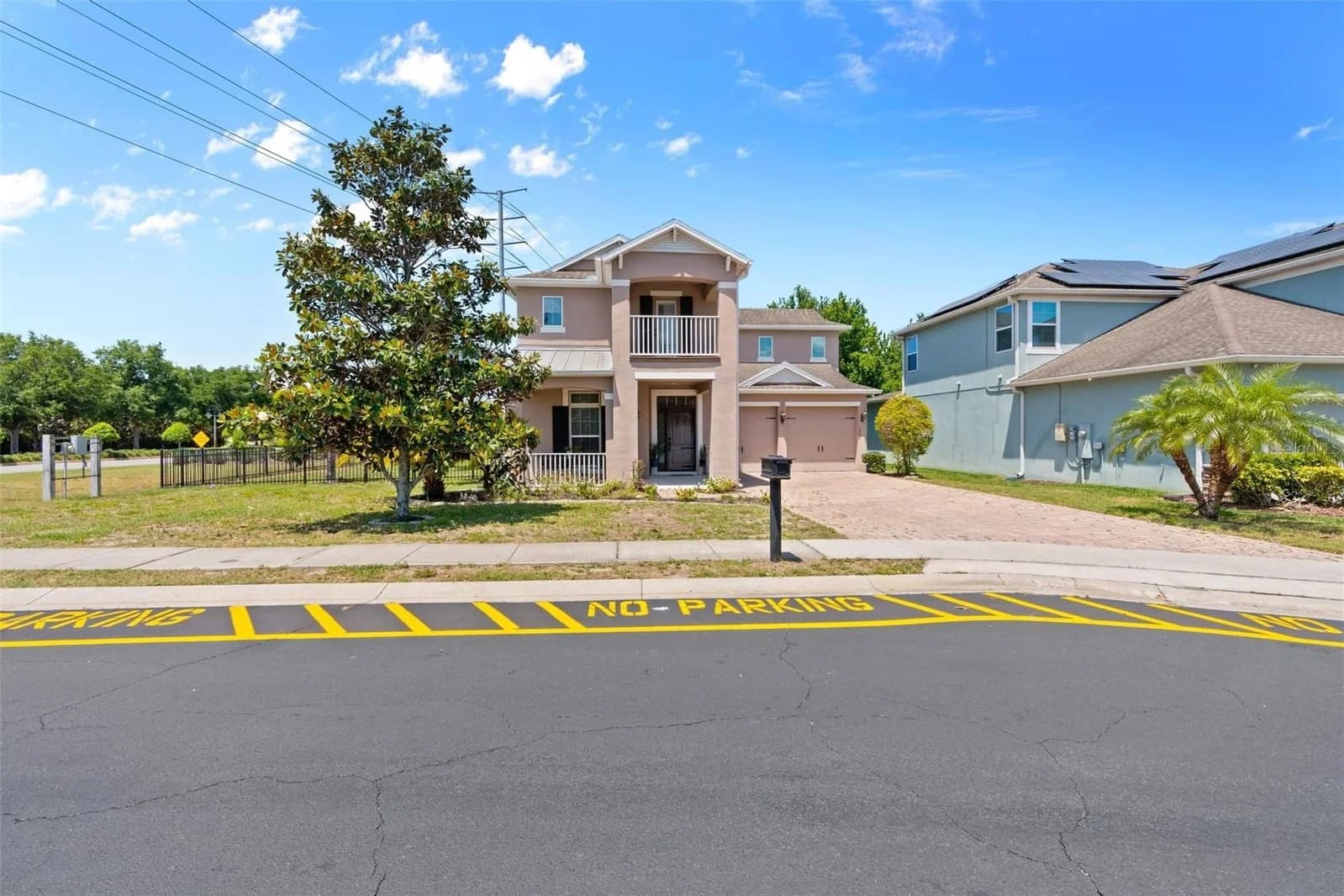 1204 LEXINGTON 2