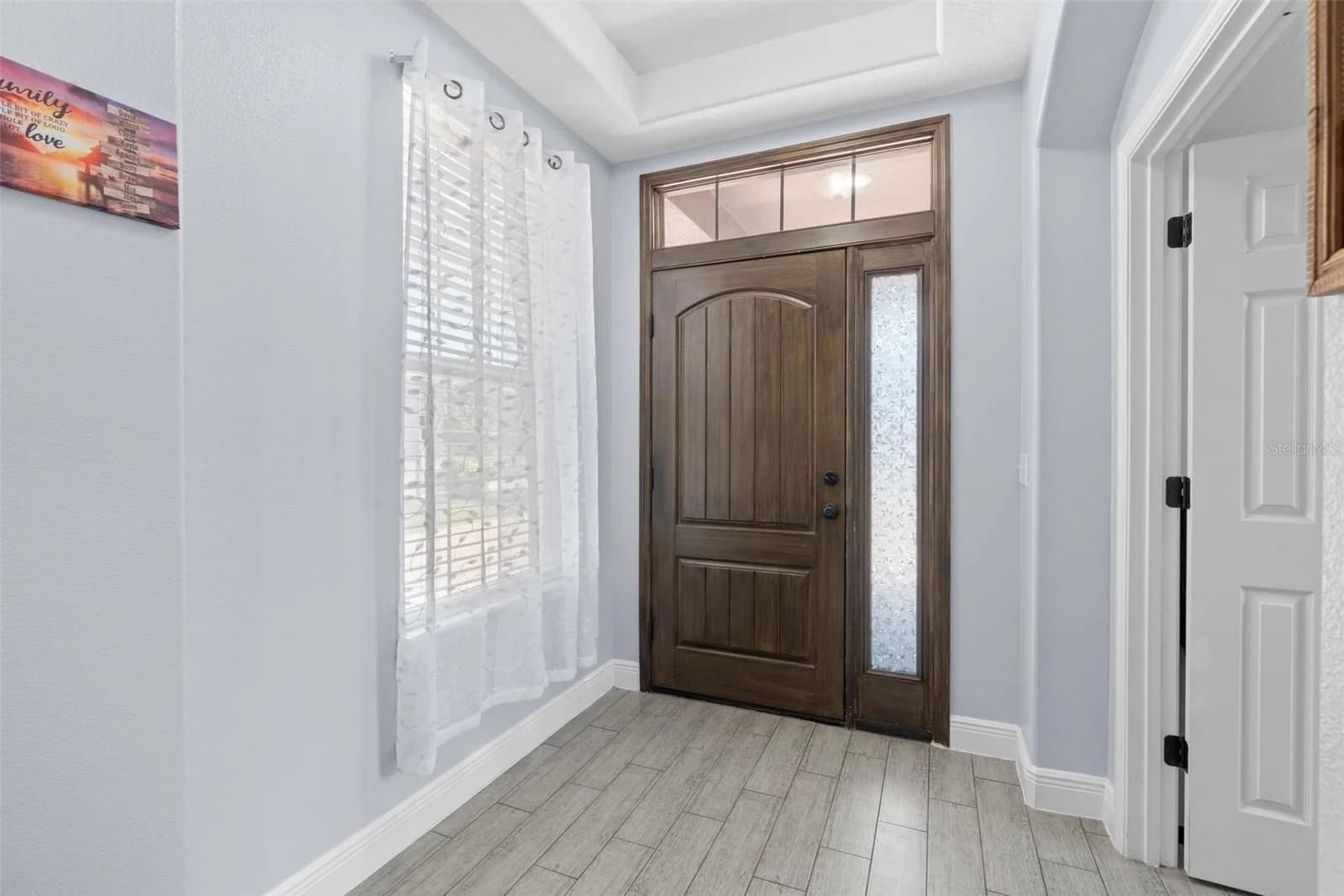 1204 LEXINGTON 5