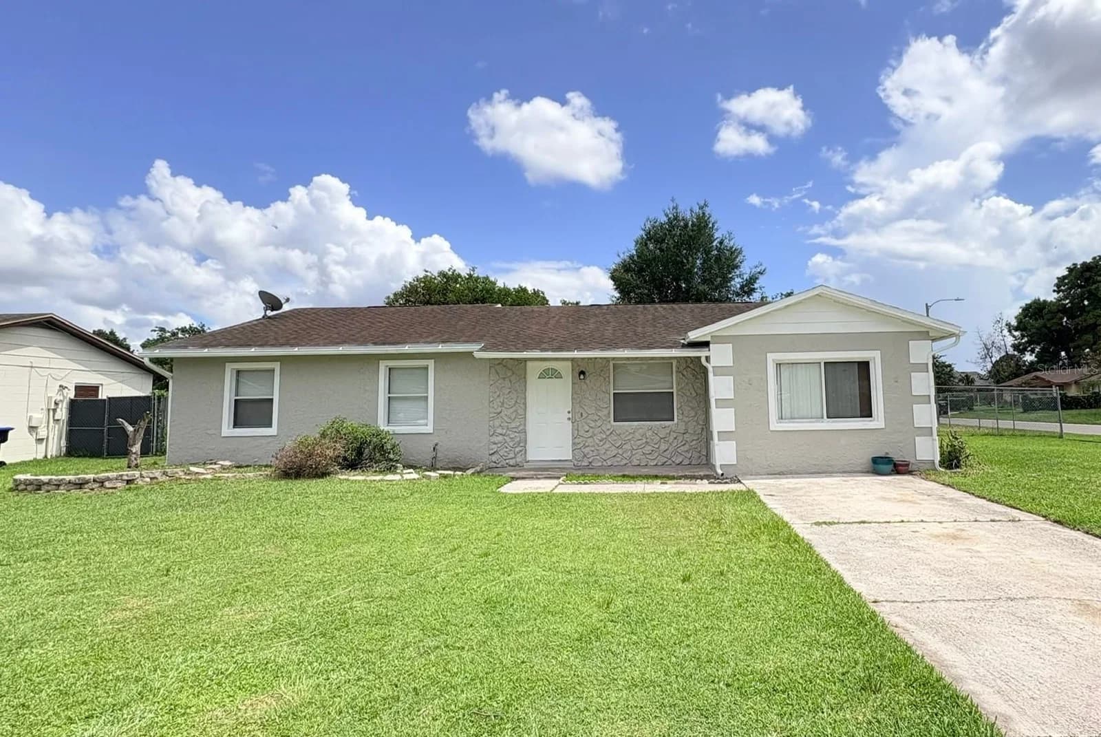 4428 CAROUSEL, Orlando, FL 32808