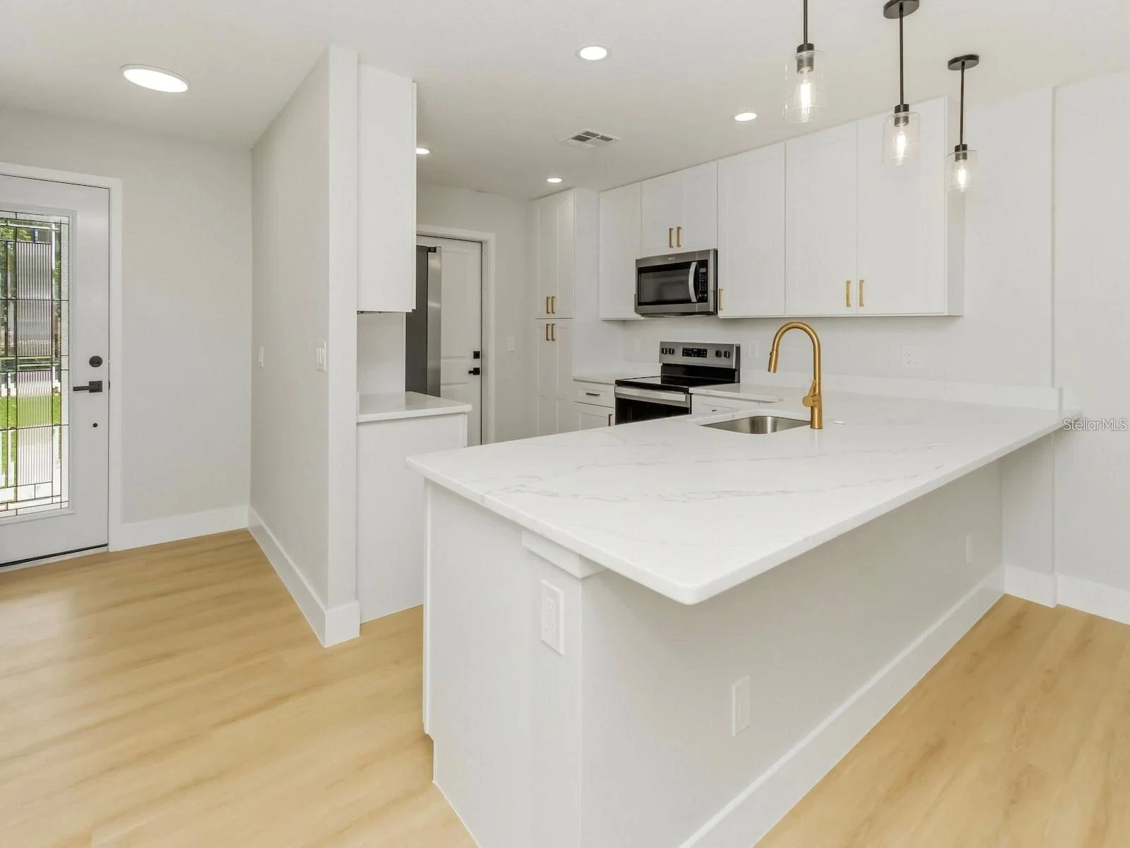 3058 GRACELAND 4