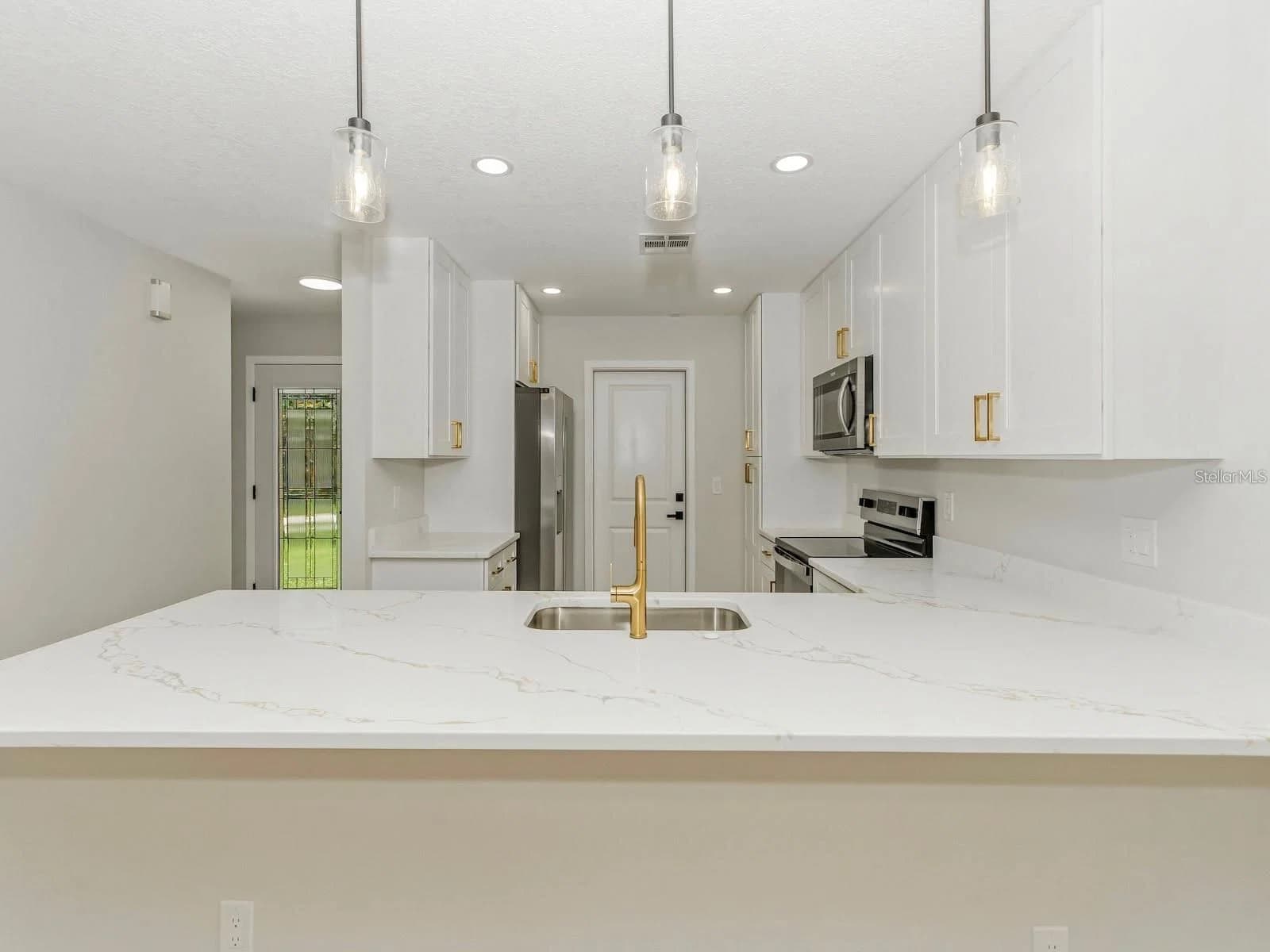 3058 GRACELAND 5