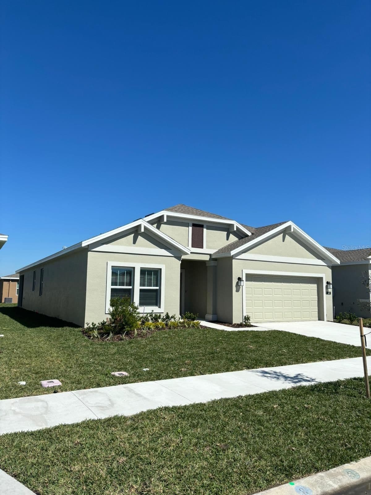 541 HATTERAS 2