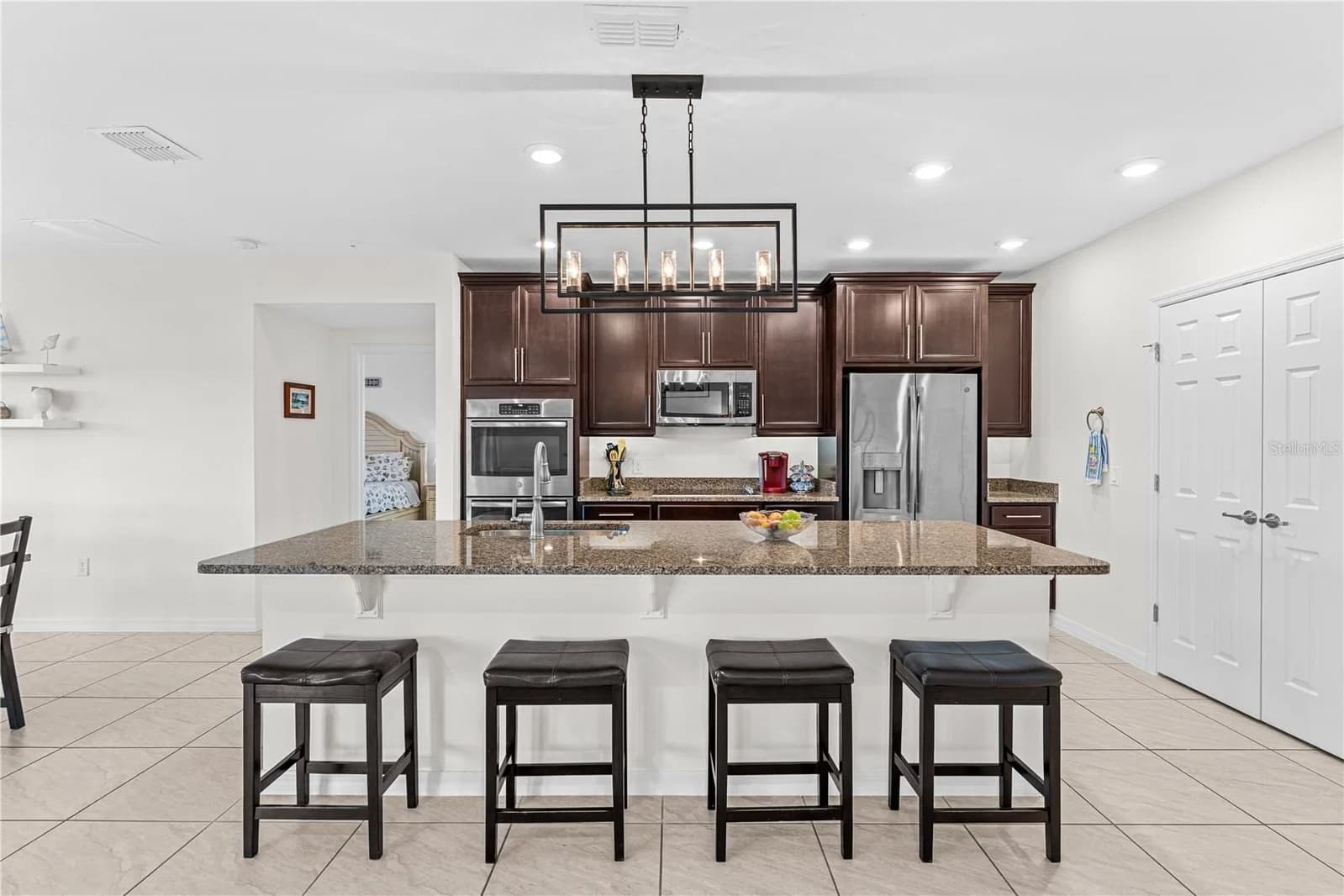4851 PEARL LAKE 5