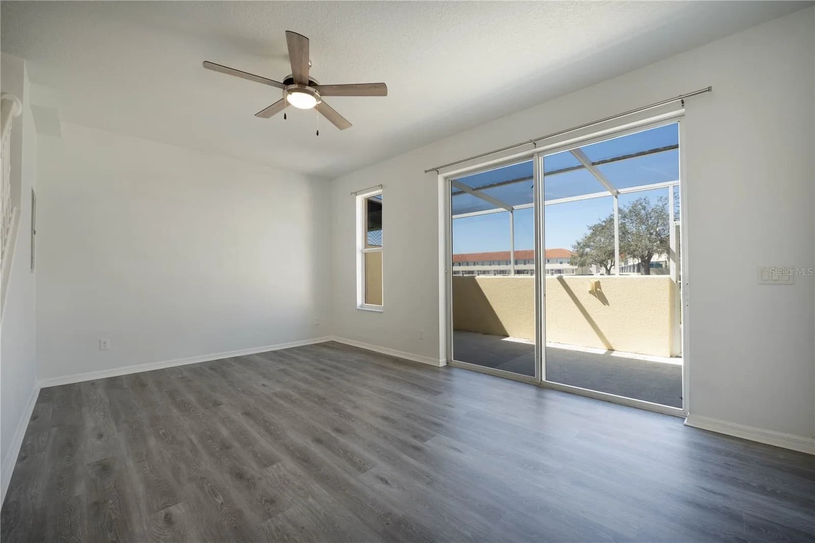 1241 BEACH 5