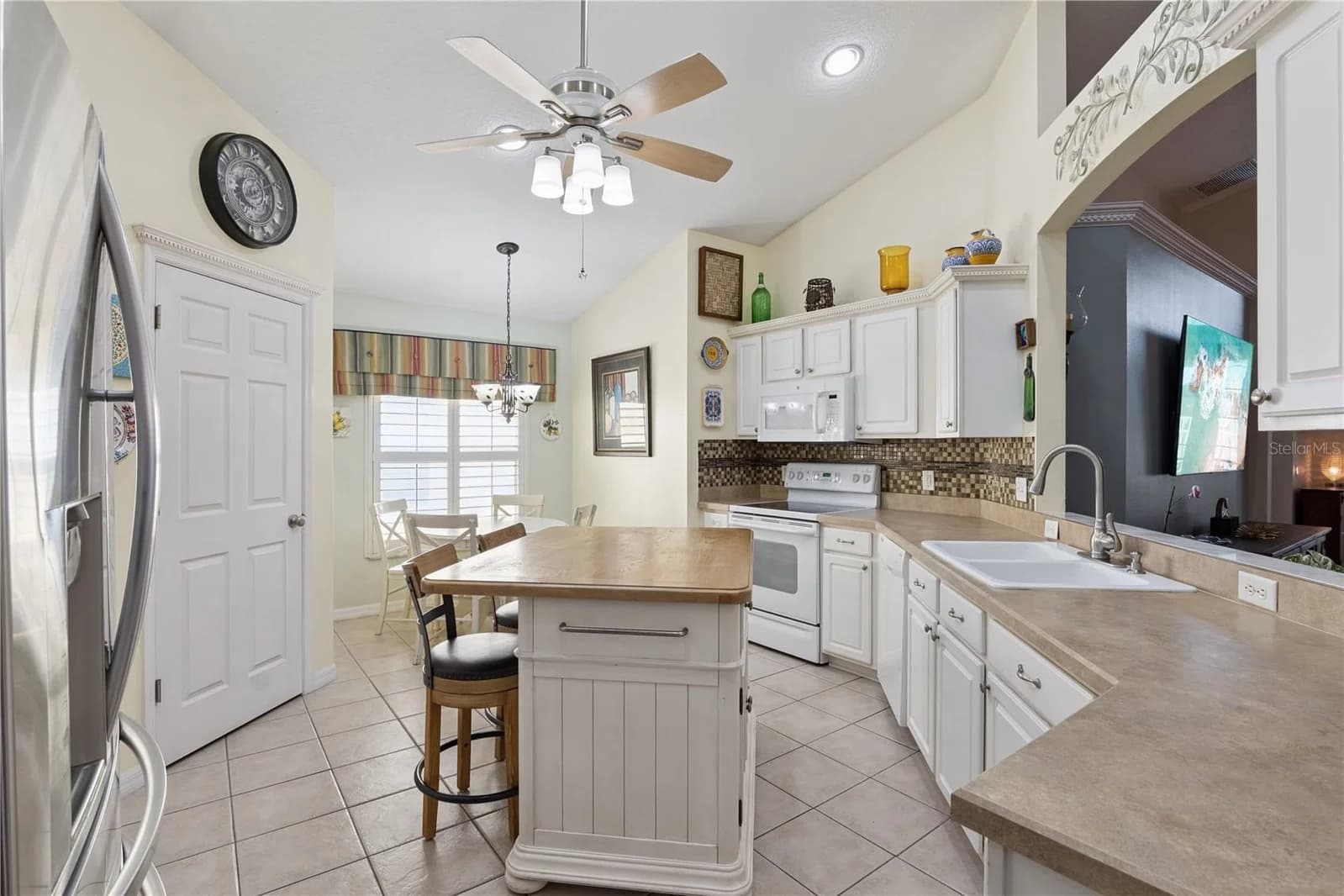 9943 HERON POINTE, Orlando, FL 32832 2