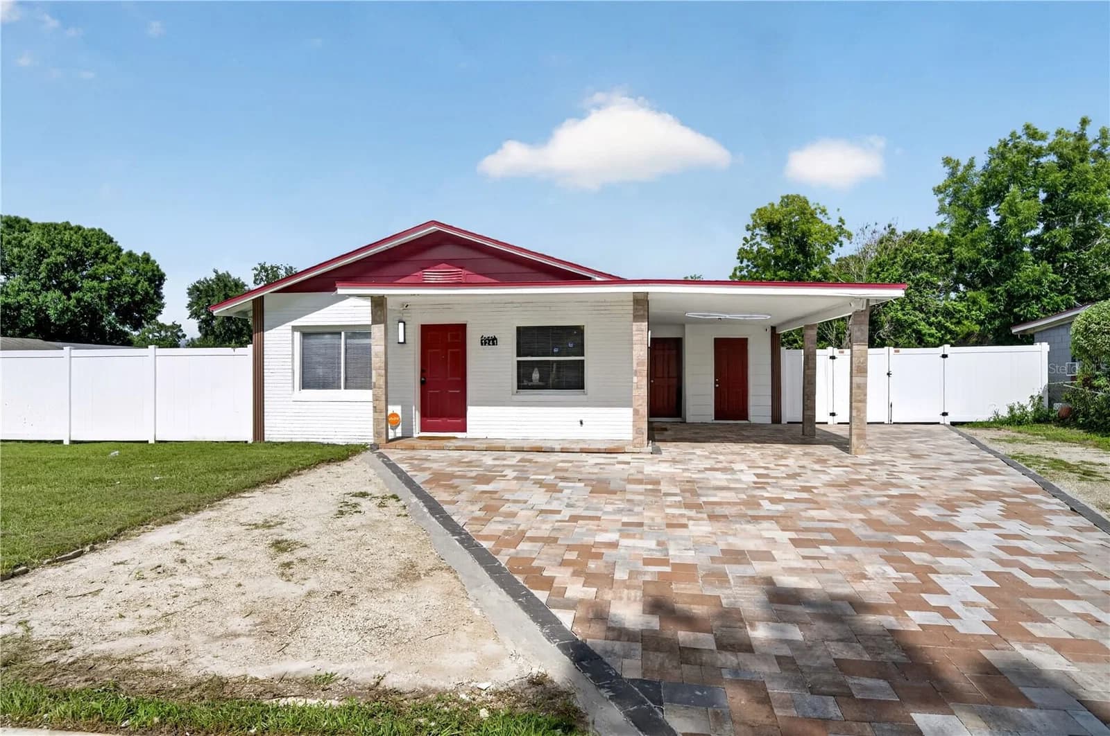 1241 DEEROCK, Orlando, FL 32811 3