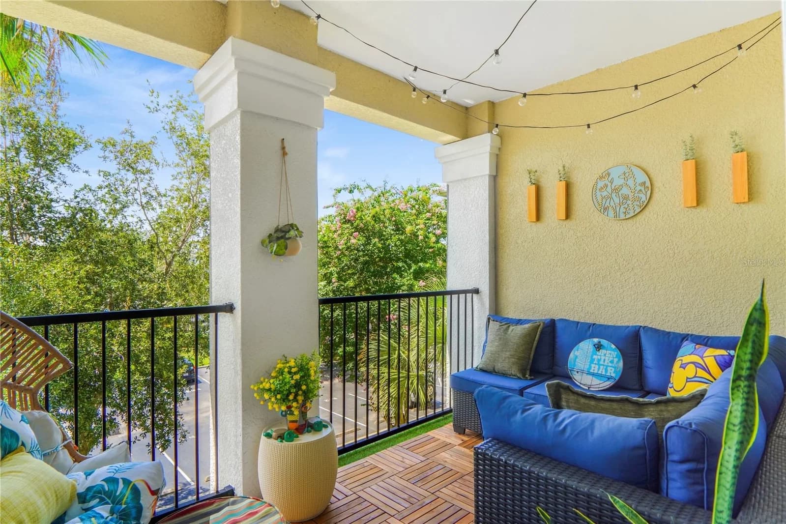 3605 CONROY 4