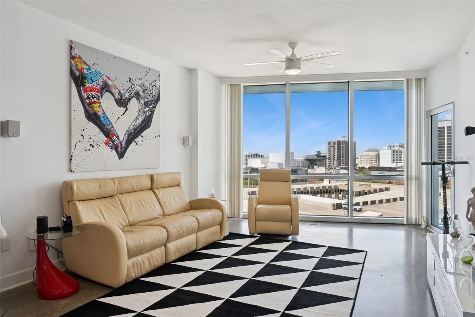 322 CENTRAL 4