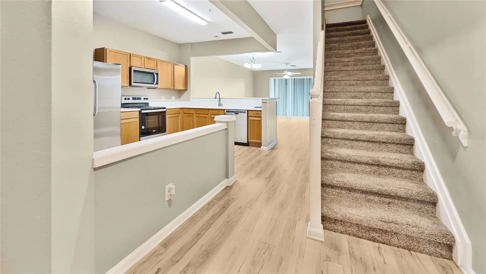 6292 TWAIN, Orlando, FL 32835 2