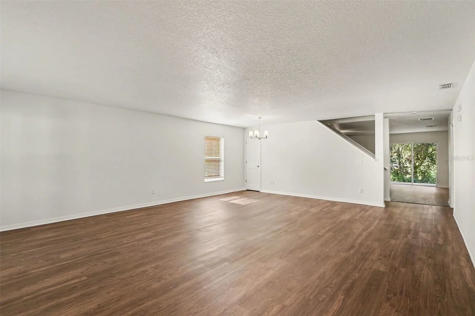 1544 ALGONKIN 5