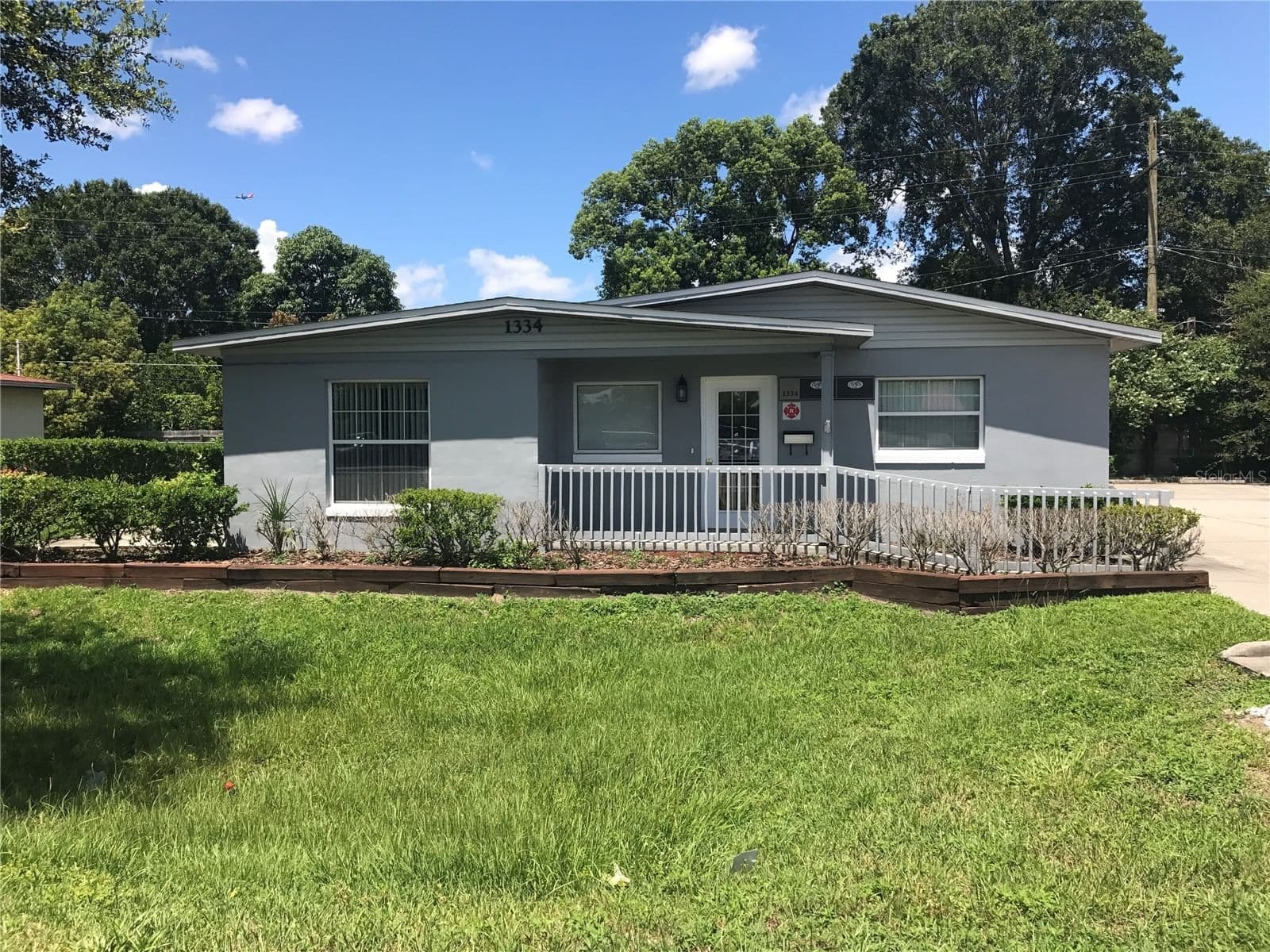 1334 SEMORAN, Orlando, FL 32807 2